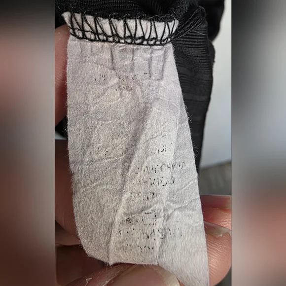 Sugarfox Black Ribbed Floral Balloon Sleeve Top - Picture 4 of 8